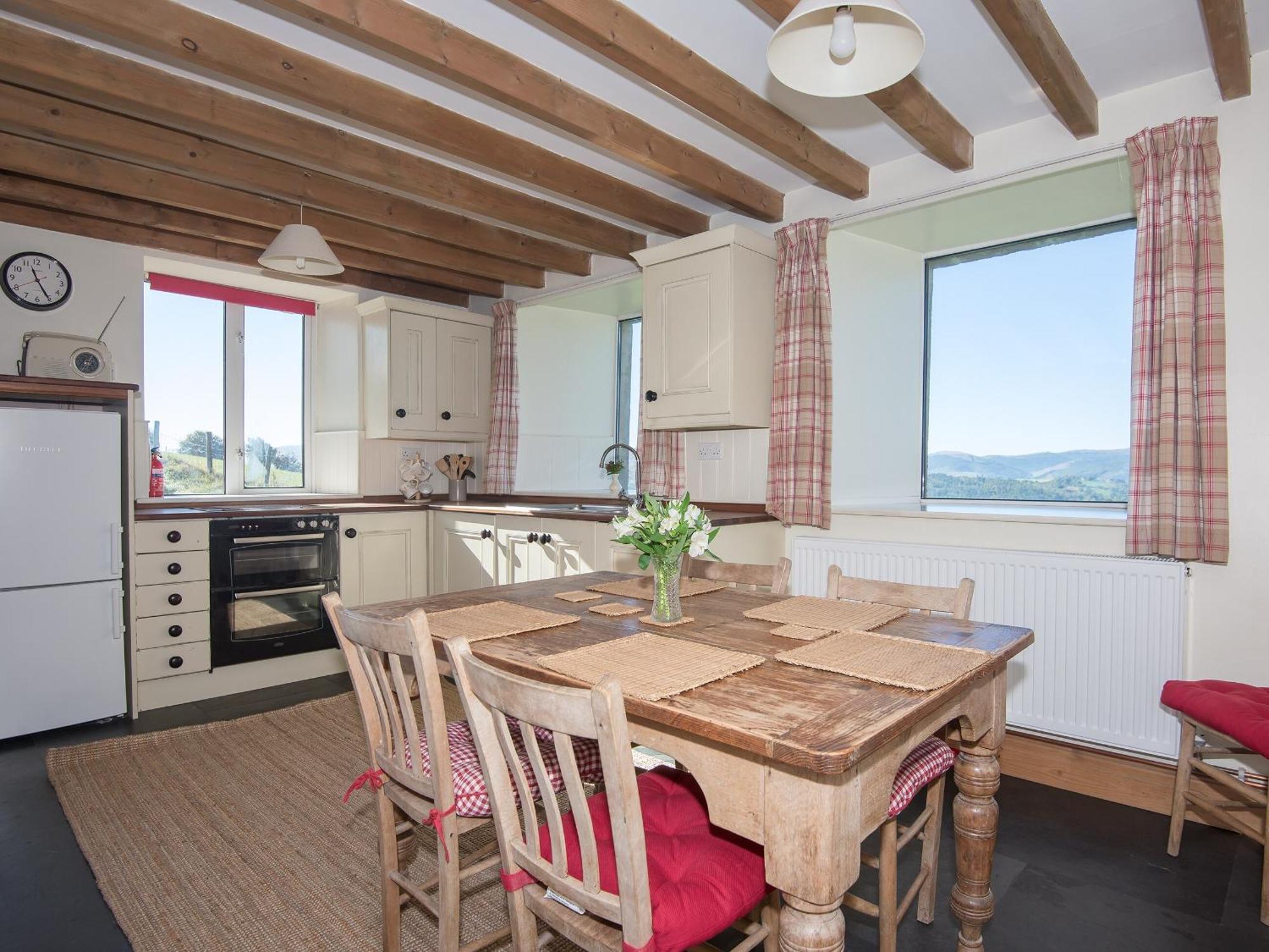 Вилла Cefn Bach Capel Garmon Экстерьер фото