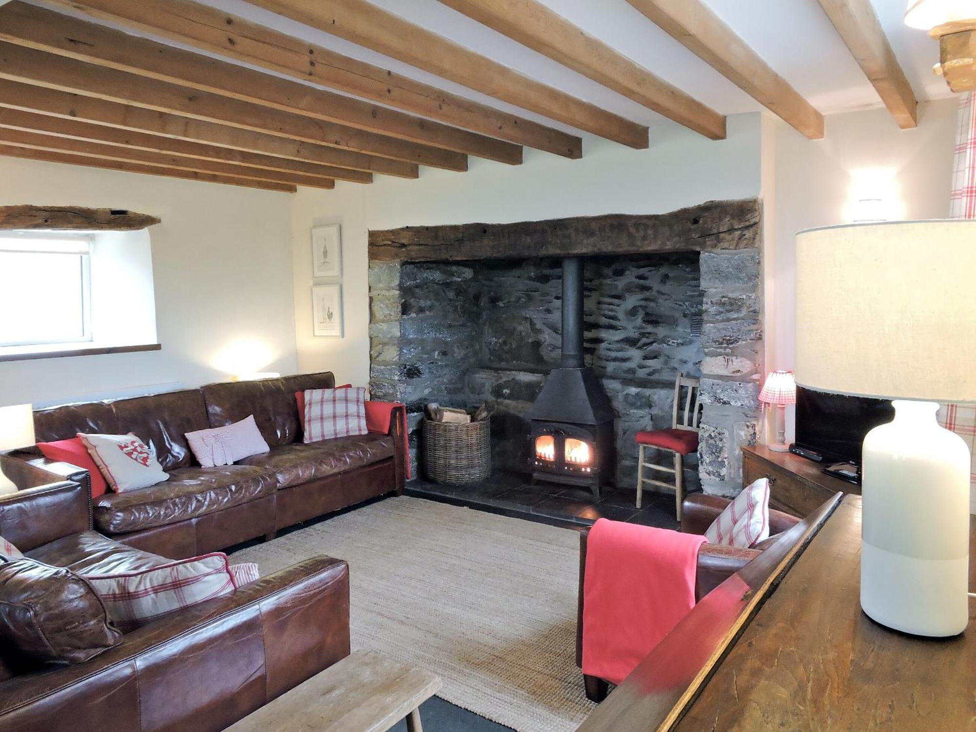 Вилла Cefn Bach Capel Garmon Экстерьер фото